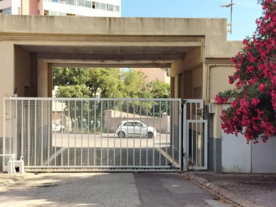 Toulon Est La Valette Studio 35M2 Dominant Parking Proche Merアパートメント エクステリア 写真